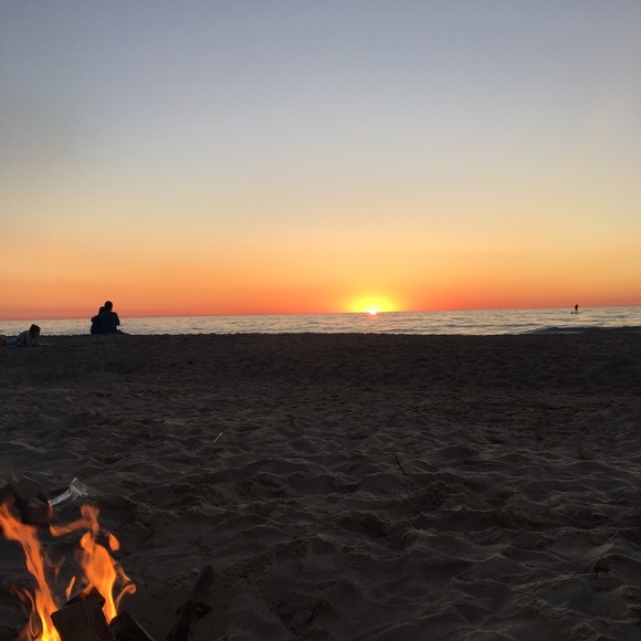 Meet your Posher, Azia - Picture 1 of 1